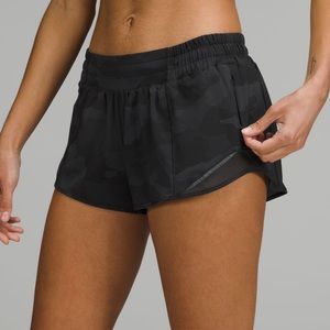 Camo deep coal Multi/Black Hotty Hot Low-Rise Lined 4” shorts